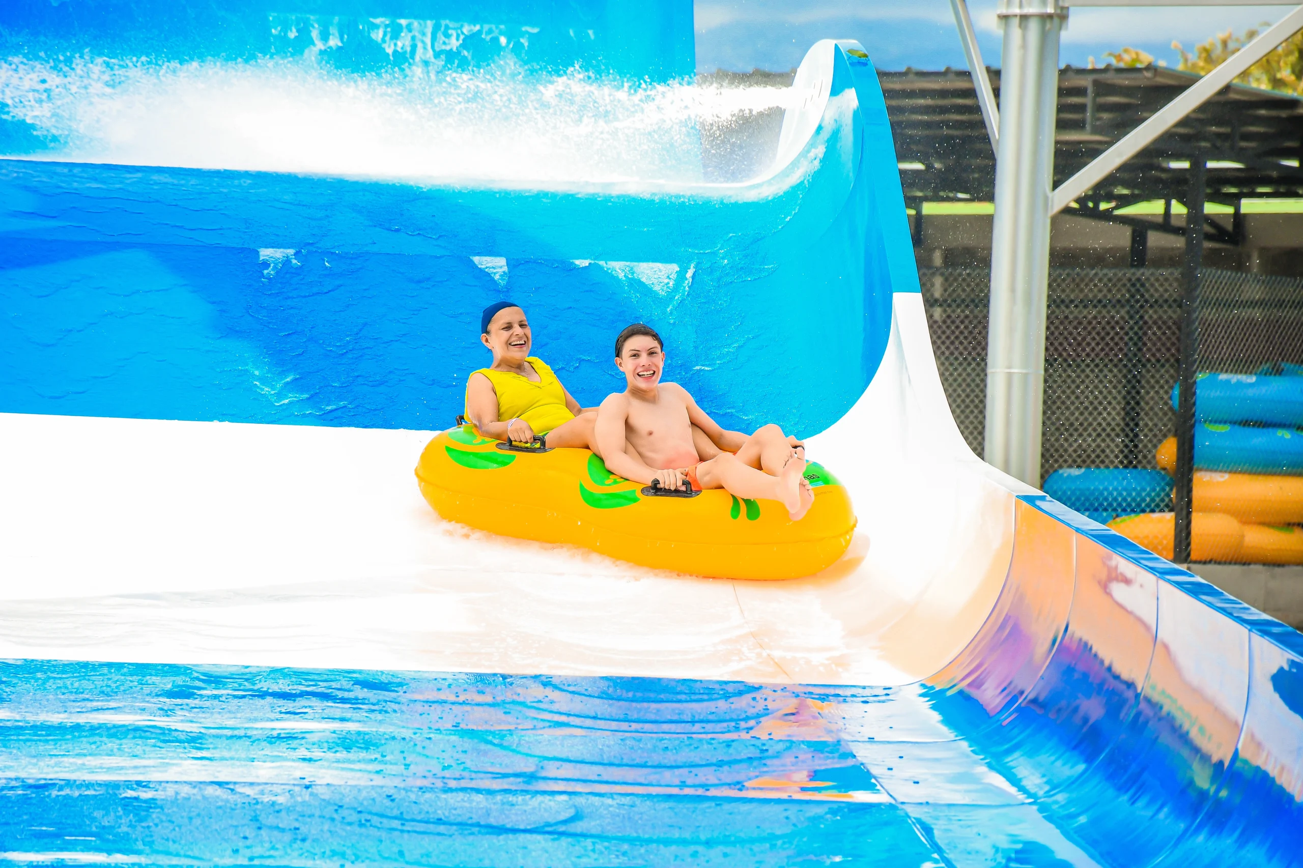 TOBOGAN_PARQUE_CAIKE